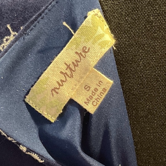 NURTURE NAVY DRESS WITH WHITE EMBROIDERED FLOWERS SIZE SMALL GENTLY WORN - Picture 3 of 3